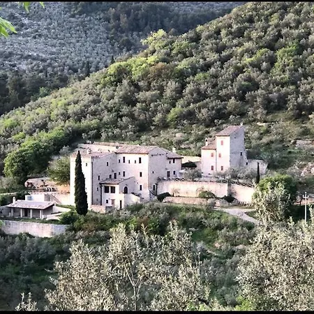Сasa de vacaciones Borgo Dei Conti Campello Campello sul Clitunno
