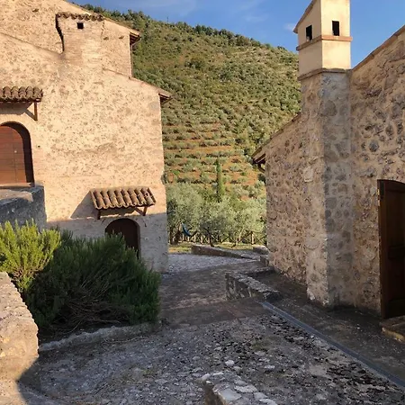 Сasa de vacaciones Borgo Dei Conti Campello Campello sul Clitunno