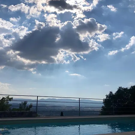 Borgo Dei Conti Campello *